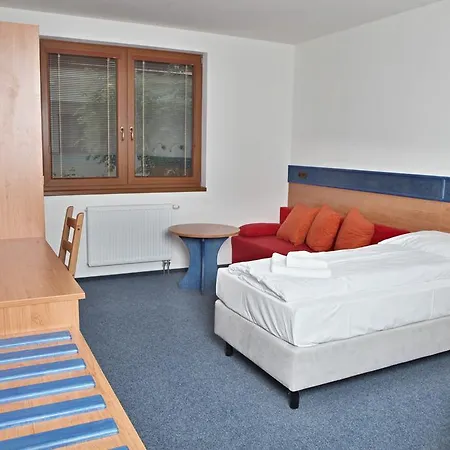 - Hotel 3*