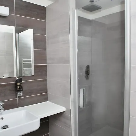 - Hotel