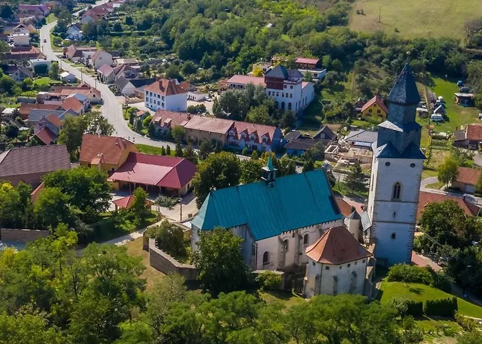 - 3* Kurdějov